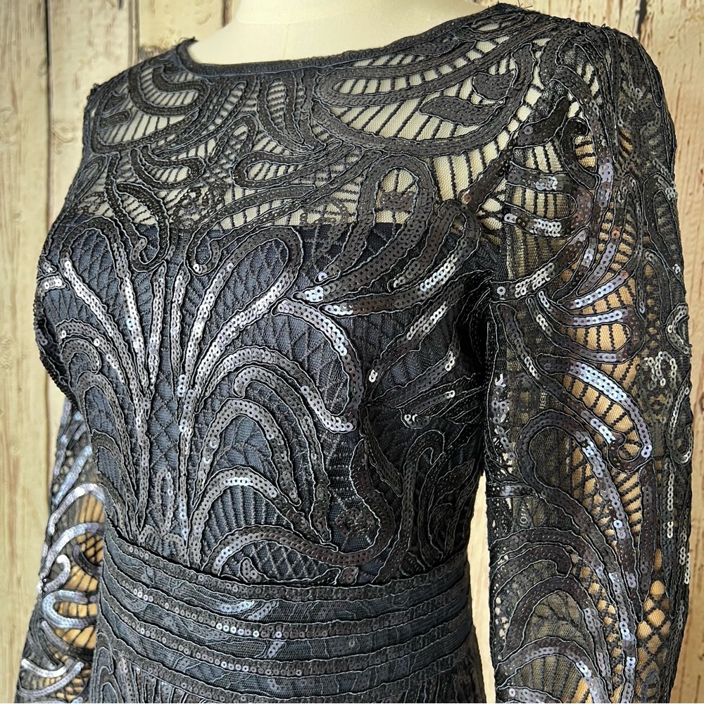 Tadashi Shoji Sequins Swirl Fitted Lace Long-Sleeve Cocktail Dress Size 2 EUC - Picture 4 of 16